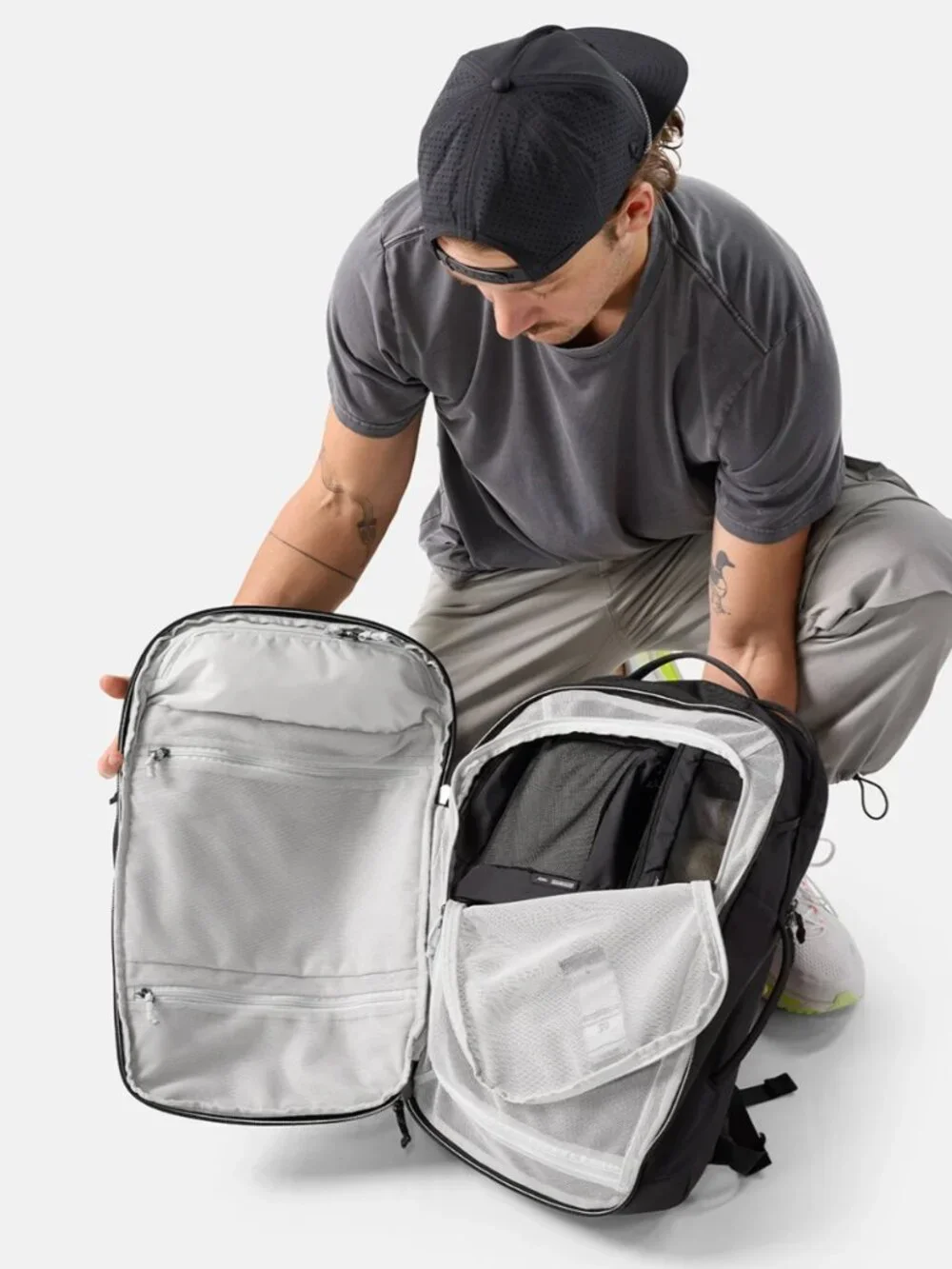 NIB NWT Matador 30L Carry-On Travel Pack